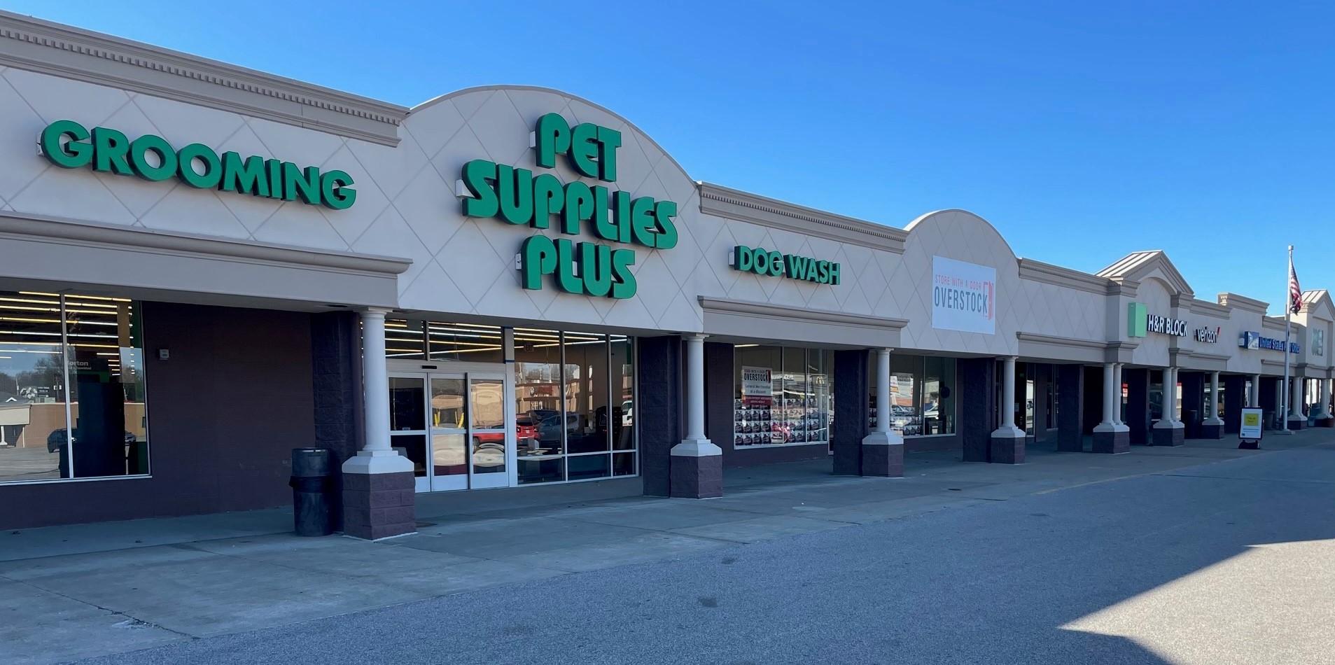 Pet supplies best sale plus closing time